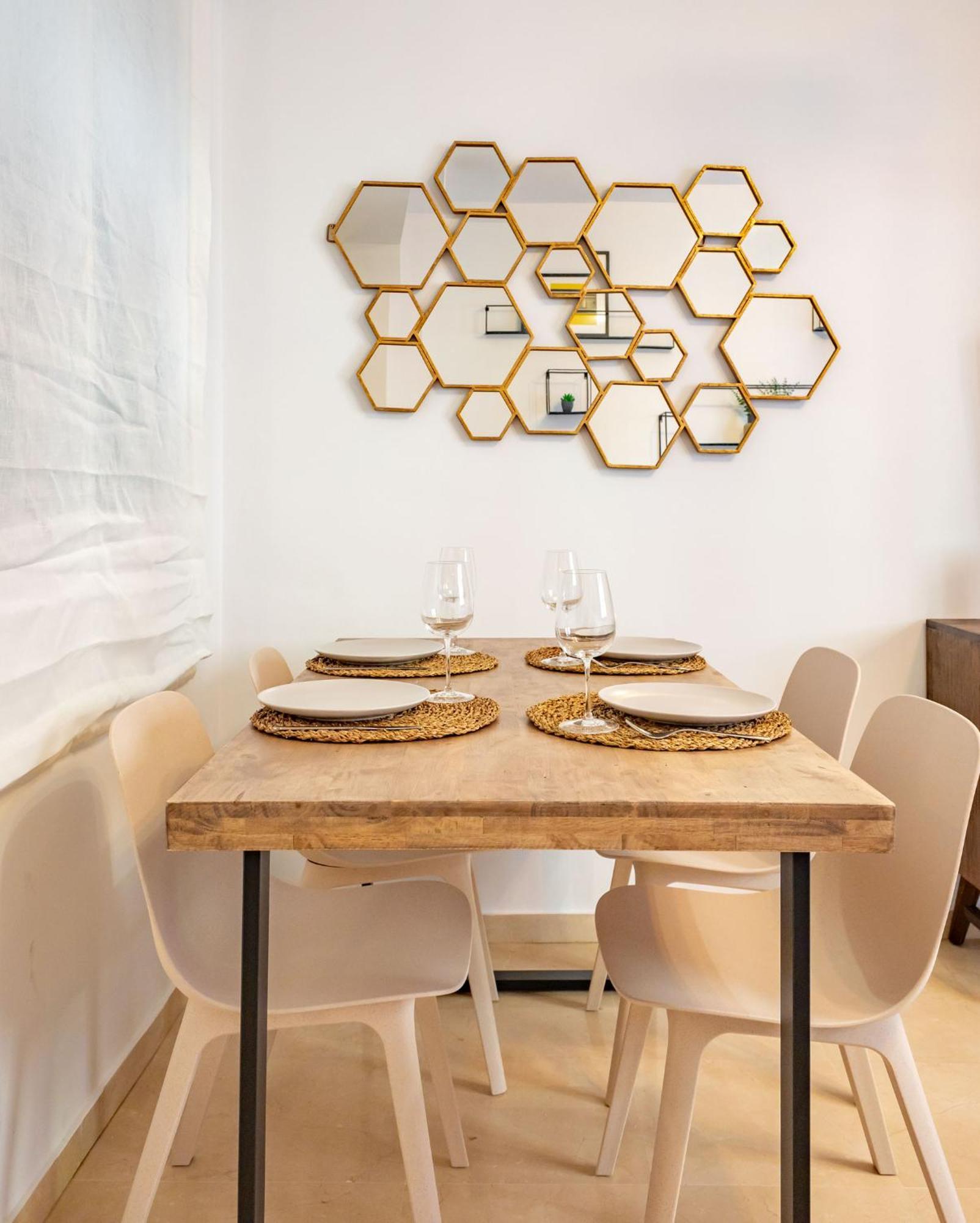Charming 2 Bedroom Apartment At San Marcos Plaza By Ocityzen Sevilla Exterior foto